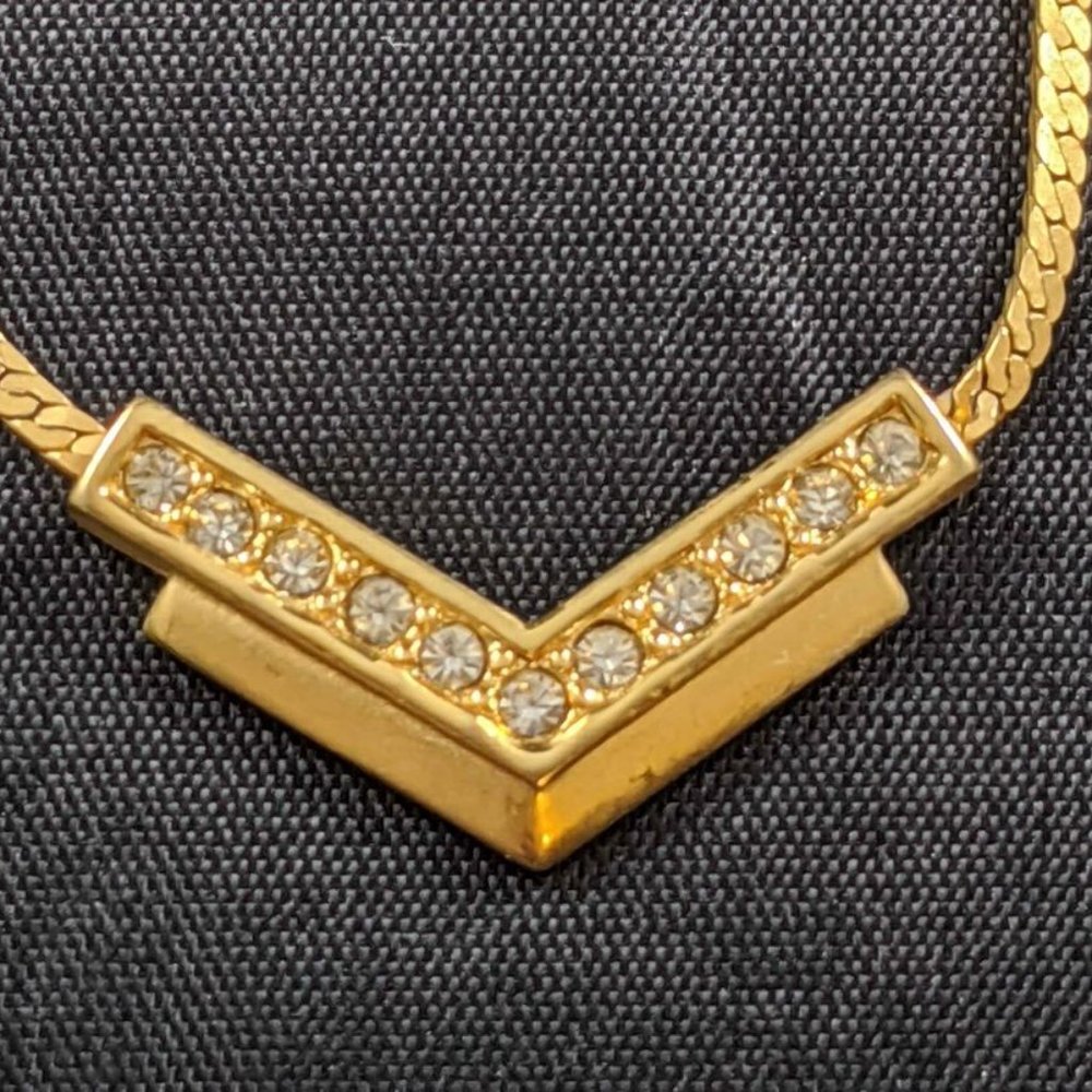 Vintage Napier Rhinestone Gold Tone V shaped neckl